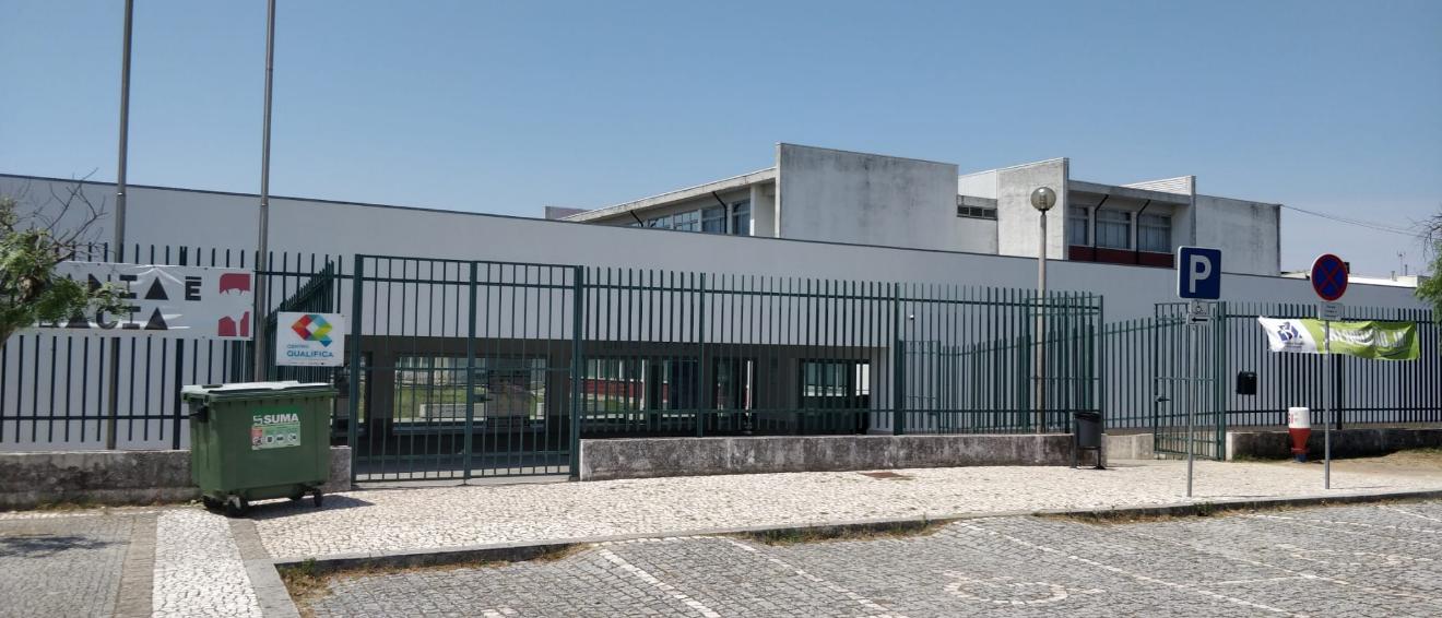 Escola Secundária Henrique Medina